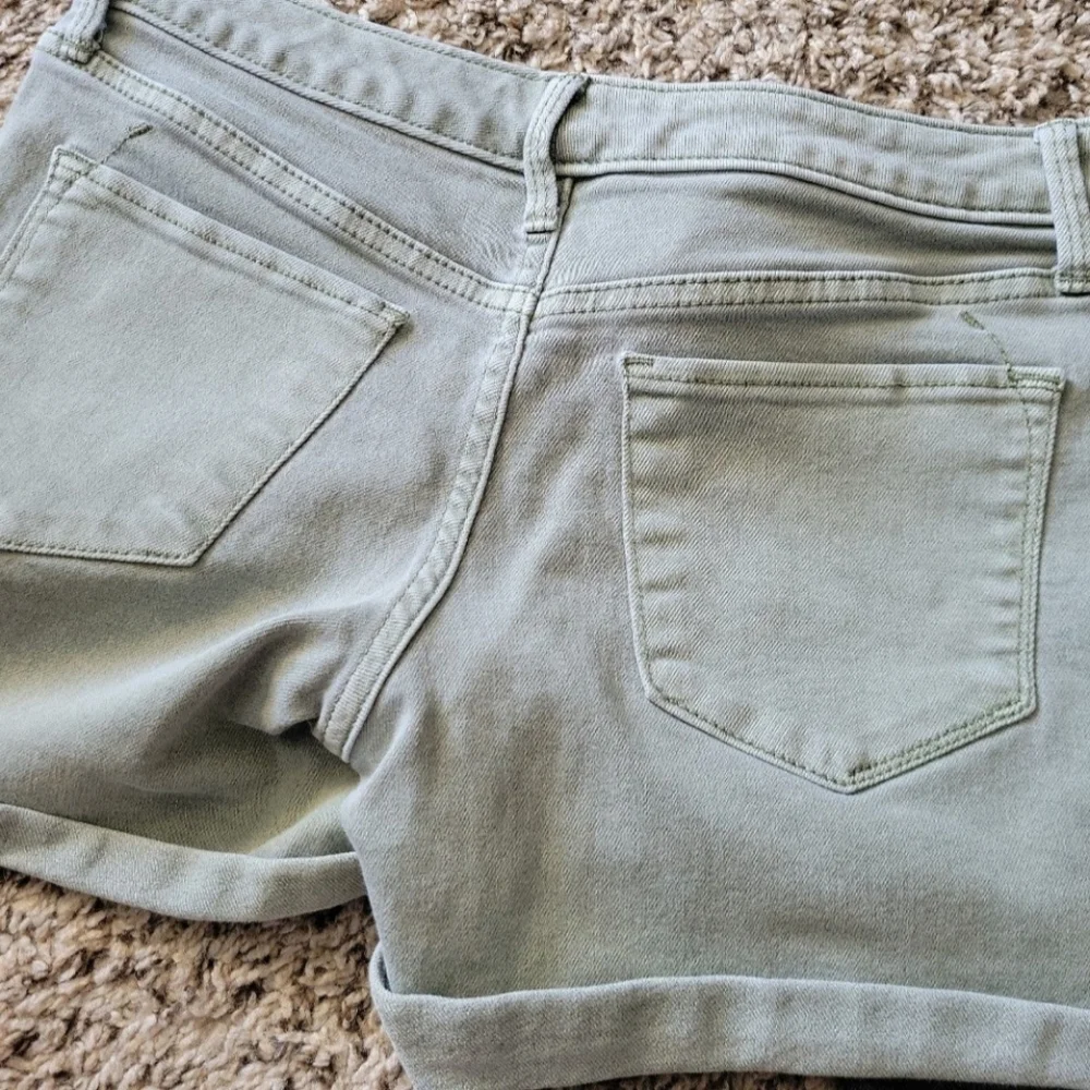 Mossimo short bundle - Picture 4 of 7